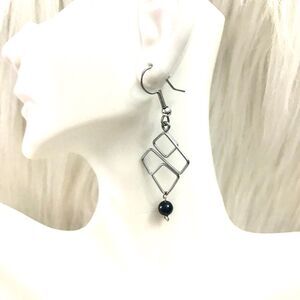 Square wire dangle earrings